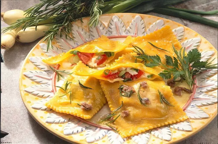Die besten Ravioli-Füllungen - italienische Rezepte 10 Ravioli Tomaten Mozzarella Fuellung