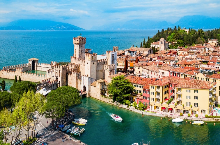 Das Lugana Anbaugebiet im Portrait 9 Lugana Weinbaugebiet Anbauzone - Sirmione am Gardasee