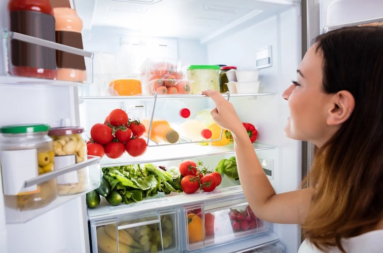 Eisfrei, hygienisch und energiesparend: So wird der Kühlschrank wieder wie neu 1 Kühlschrank reinigen